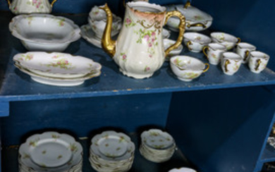 (lot of 69) Haviland Limoges porcelain table service