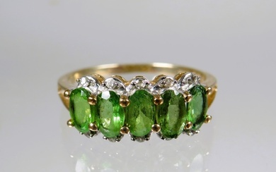 9ct Yellow Gold Ring set with a cluster of Green and Clear C...