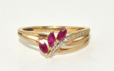 9ct gold ladies Ruby and Diamond chip ring in a leaf design ...
