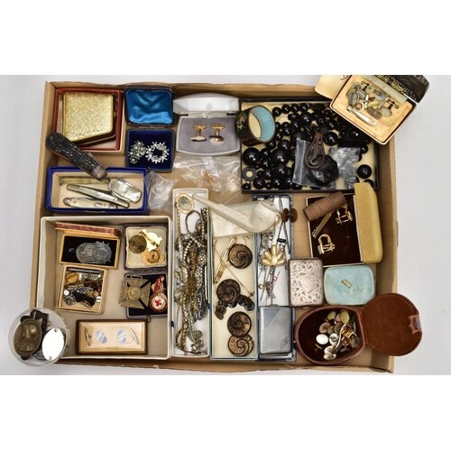 A BOX OF ASSORTED ITEMS, to include a small tray of AF jet b...