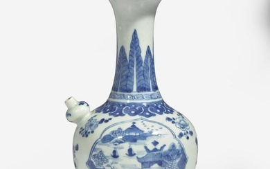A Chinese blue and white Kendi 青花軍持形注壶 19th century