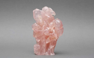 A LARGE CHINESE ROSE QUARTZ CARVED 'IMMORTALS' GROUP 二十世紀 粉晶雕仙人擺件