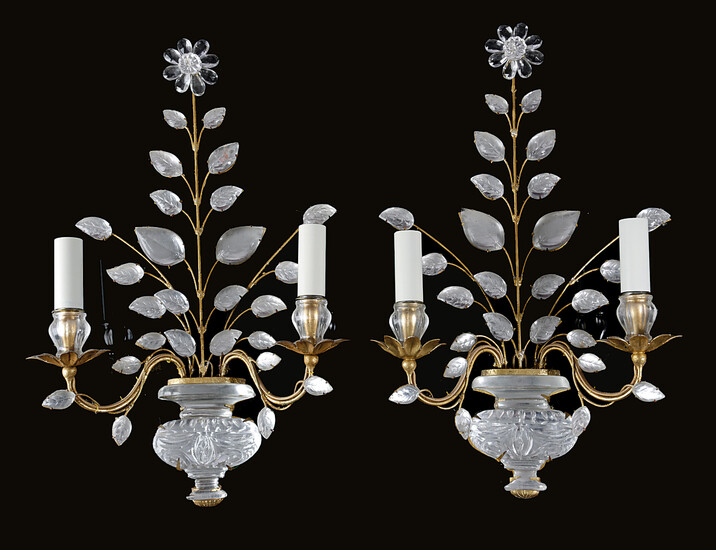 AMENDED - A PAIR OF FRENCH CRYSTAL GLASS AND GILT METAL WALL LIGHTS