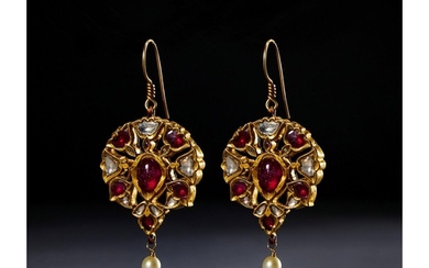 A PAIR OF GEM SET GOLD EARRINGS, INDIA, 20TH CENTURY Centr...