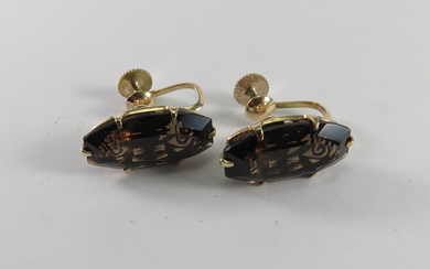 A PAIR OF SMOKY QUARTZ AND 14k GOLD EARRINGS