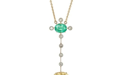 A YELLOW SAPPHIRE, EMERALD AND DIAMOND NECKLACE in 18ct yellow gold and platinum, set with a cush...