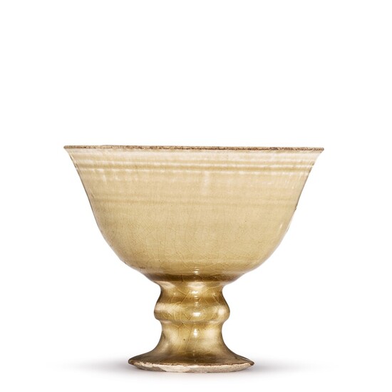 A Yue celadon stem cup, Sui - Tang dynasty 隋至唐 越窰青釉高足盃