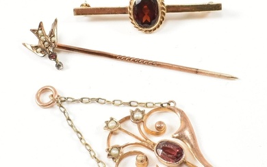 A collection of 9ct gold and gem set jewellery. The jeweller...
