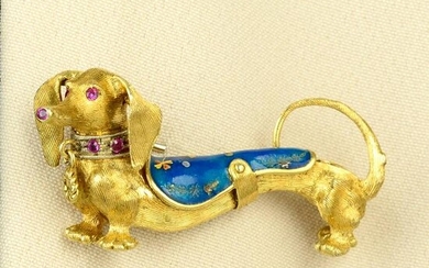 A mid 20th century gold dachshund dog brooch, with