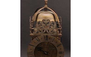 An early 18th century style brass lantern clock, 17cm dial i...