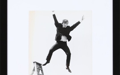 SOLD. An original b/w press photograph of John Lennon (1940-1980). – Bruun Rasmussen Auctioneers of...