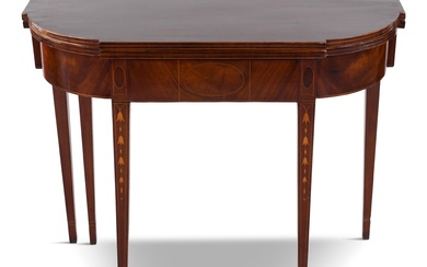 BALTIMORE FEDERAL INLAID MAHOGANY GAMES TABLE, EARLY 19TH CENTURY 29 x 34 3/4 x 17 1/2 in. (73.7 x 88.3 x 44.5 cm.)