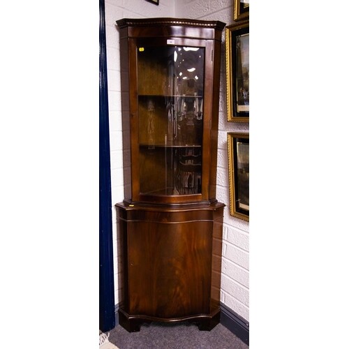 BOW FRONT CORNER CABINET