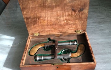 Belgium - 19th century - Manufacture d’armes liégeoises porte le seaux - Boîte à Coffret Double Pistolet a Duel D’origine - Pistolet à percussion poudre noire modèle Duel liégeois - Coffret à Duel - Percussion - Pistol - .30 cal