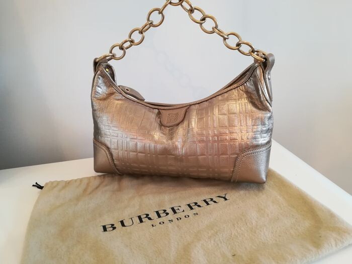 Burberry - Embossed leather chained hobo Handbag