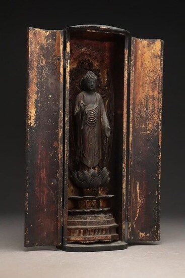 Butsudan (1) - Gold, Lacquer, Wood - Large and fine Amida Buddha home altar - Japan - Edo Period (1600-1868)