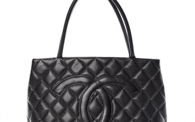Chanel - caviar quilted medallion tote black Clutch bag