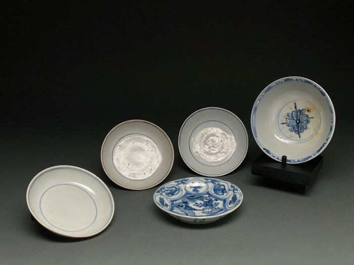 Chinese Ming Dynasty Blue and White Porcelain Collection of Vessels