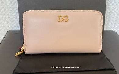 Dolce & Gabbana - Women's wallet