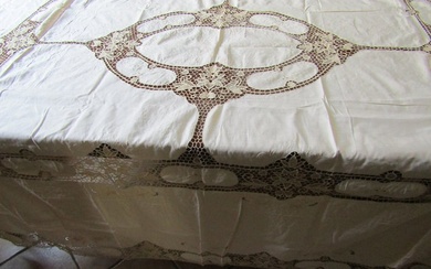 Embroidered - Table cover - 262 mm - 225 cm