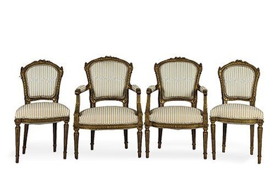 Ensemble de deux chaises et deux fauteuils de style Louis XVI en bois sculpté et...