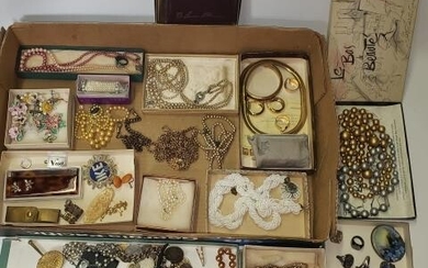 GROUP OF MISC. JEWELRY