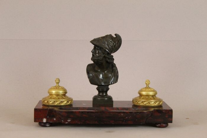Grand Tour Inkwell with bust resembling Ajax - Bronze (patinated), Ormolu, Rouge Griotte Marble - Second half 19th century