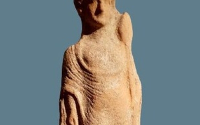 Greek Terracotta Beautiful fragment representing the goddess Artemis - H: 17 cm
