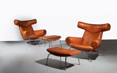 Hans J. WEGNER 1914 - 2007 Paire de fauteuils mod. AP46 dits « OX Chair » et leur ottoman - Création 1960