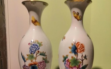 Herend - Pair of vases (2) - Porcelain