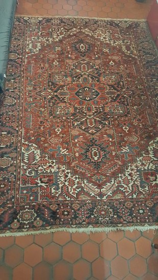 Heriz - Carpet - 335 cm - 247 cm