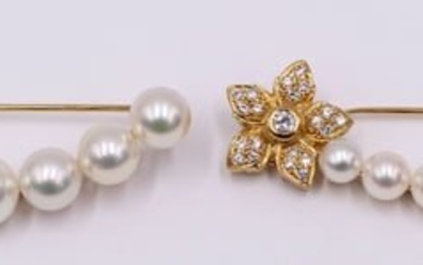 JEWELRY. Pair of 18kt Gold, Pearl and Diamond