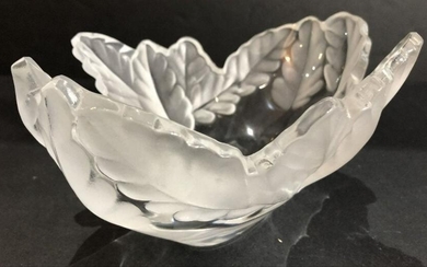 Lalique crystal bowl with leaves