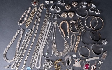 Large Sterling Silver Vintage Jewelry Collection Over 1000 Grams Rings Pins Bracelets Chains etc