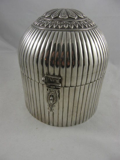 Large, egg-shaped jewelry box with striped and Asian motifs, India, 2nd half of 20th century