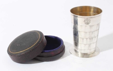 Late Victorian Silver collapsible cup of tapered cylindrical form with engraved initials on reeded circular foot, in velvet lined fitted case