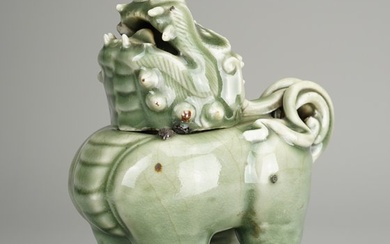 Luduan shaped censer - Porcelain - Longquan Celadon - China - Ming Dynasty (1368-1644)