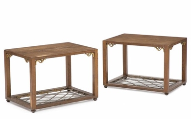 SOLD. Niels Holger Rasmussen: A pair of stained oak Art Deco coffee tables. Corners decorated with gilt ornamentation, bottom with pleated brass ribbons. (2) – Bruun Rasmussen Auctioneers of Fine Art