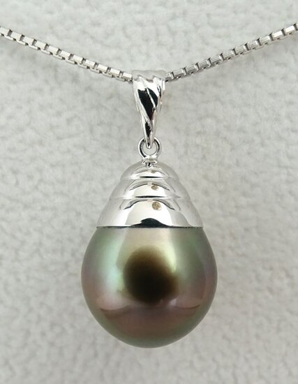 No Reserve Price - Tahitian pearl, Luscious Luster Drop-Shaped 12.4 mm X 13.25 mm - Pendant, 18 kt. White Gold
