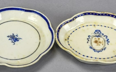 Pair Chinese Export Porcelain Scalloped Edge Dish