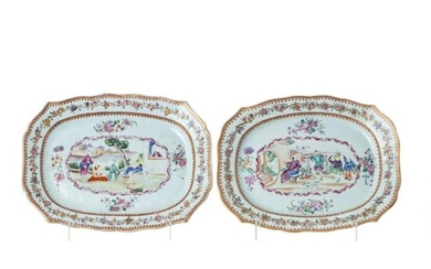 Pair of 'Mandarin' platters in Chinese porcelain
