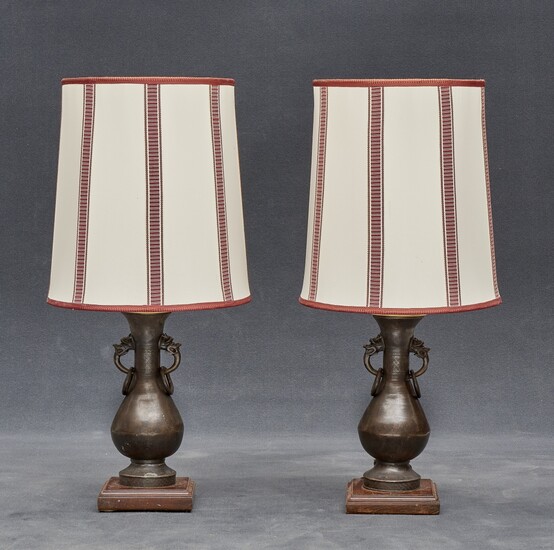 Pair of table lamps China, 20th Century