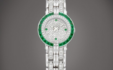 Patek Philippe Reference 4782 | A white gold, diamond and emerald-set bracelet watch, Made in 1991 | 百達翡麗 | 型號4782 | 白金鑲鑽石及綠寶石鏈帶腕錶，1991年製