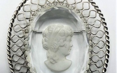 Quality Costume Oval Reticulated Brooch Intaglio Woman