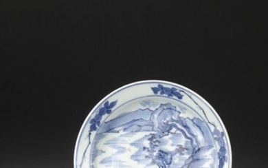 Quatre coupelles en porcelaine bleu blanc Chine, époque Kangxi (1662-1722) À décor de paysages lacustres,...