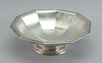 ROGERS, LUNT & BOWLEN STERLING SILVER FRUIT BOWL Mid-20th Century Approx. 16.3 troy oz.