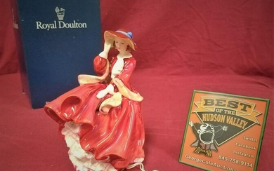 ROYAL DOULTON FIGURINE, TOP O' THE HILL 7.5" W/ BX