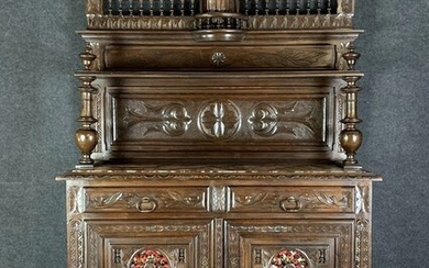 Renaissance style sideboard in oak with brown patina Brittany region - Wood - Second half 19th century