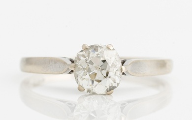Ring, white gold with old-cut diamond