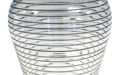 STEUBEN (UNSIGNED) RIBBON DESIGNED ART GLASS VASE